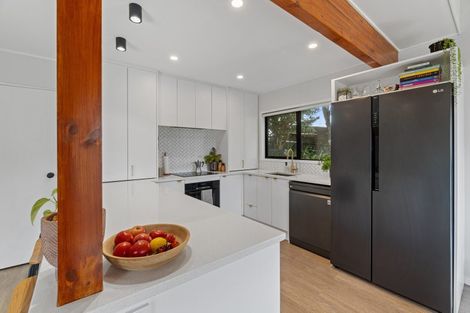 Photo of property in 17 Northfield Road, Waitakere, Auckland, 0816