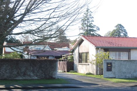 Photo of property in 2/505 Fitzroy Avenue, Hastings, 4122