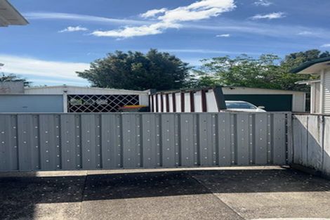 Photo of property in 220 St George Street, Papatoetoe, Auckland, 2025