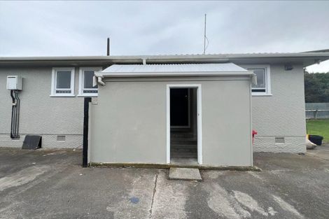 Photo of property in 106 Karaka Street, Castlecliff, Whanganui, 4501