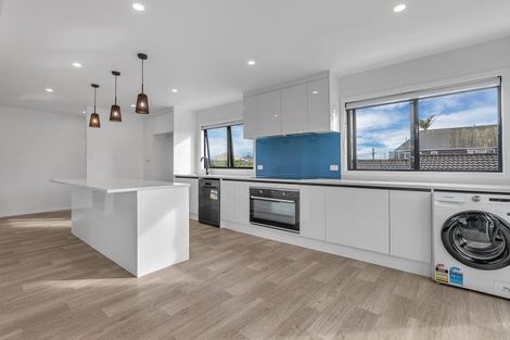 Photo of property in 7/19 Milton Road, Orewa, 0931