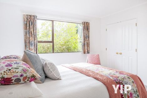 Photo of property in 10 Ellwood Place, Churton Park, Wellington, 6037