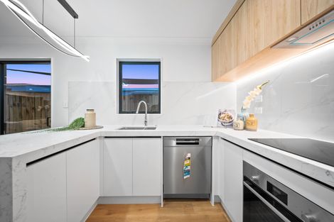 Photo of property in 29c Hywell Place, Manurewa, Auckland, 2102