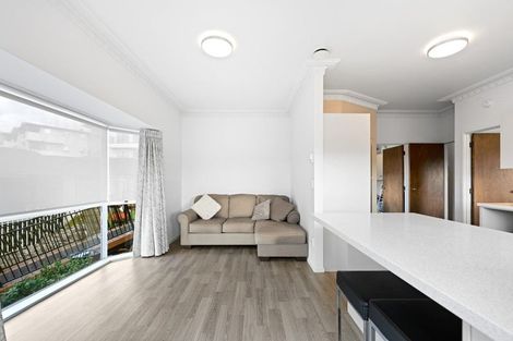 Photo of property in 28 Delamare Road, St Andrews, Hamilton, 3200