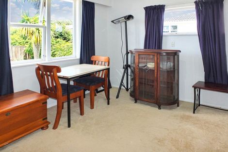 Photo of property in 16 Mark Perreau Place, Foxton, 4814