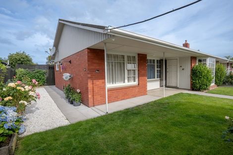 Photo of property in 2/28 Rosedale Place, Avonhead, Christchurch, 8042
