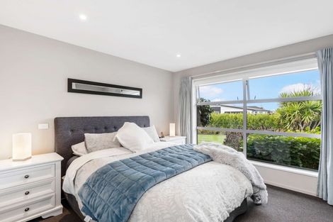 Photo of property in 7 Seaward Street, Pegasus, 7612