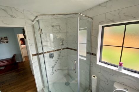 Photo of property in 15 Fairchild Avenue, Goodwood Heights, Auckland, 2105