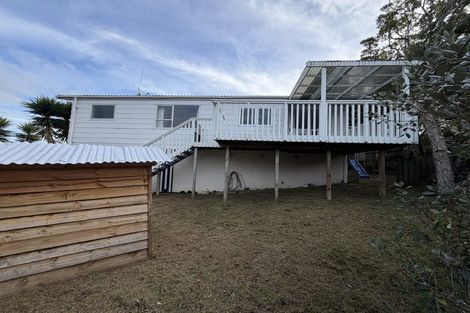 Photo of property in 27 Cedar Heights Avenue, Massey, Auckland, 0614