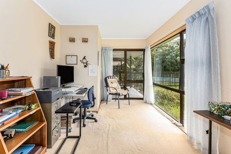 Photo of property in 37 Awanui Drive, Waikanae, 5036