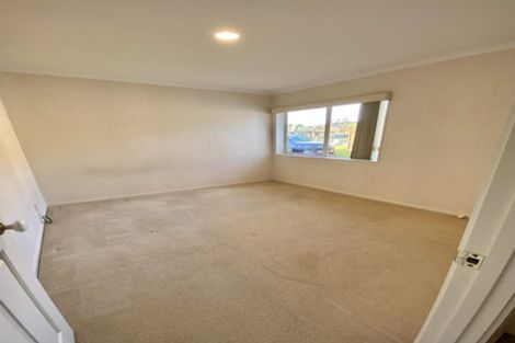 Photo of property in 52 Delmont Close, East Tamaki Heights, Auckland, 2016