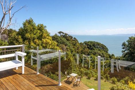 Photo of property in 8 Adams Road, Manurewa, Auckland, 2102