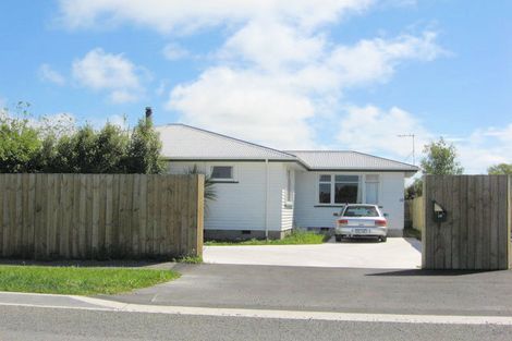 Photo of property in 19 Buckleys Road, Rangiora, 7400