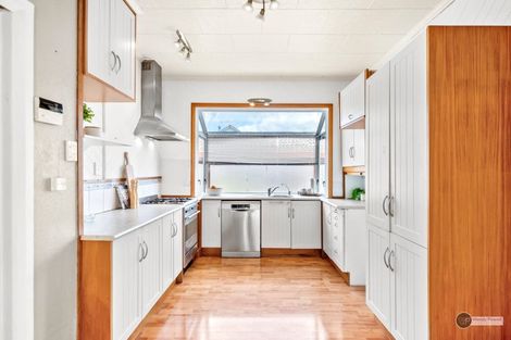 Photo of property in 43 Bauchop Road, Waterloo, Lower Hutt, 5011