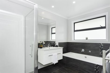 Photo of property in 8c No 2 Road, Te Puke, 3119