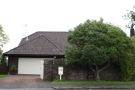 Photo of property in 4 Cockle Bay Road, Cockle Bay, Auckland, 2014