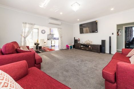 Photo of property in 33 Seddon Street, Takaro, Palmerston North, 4412