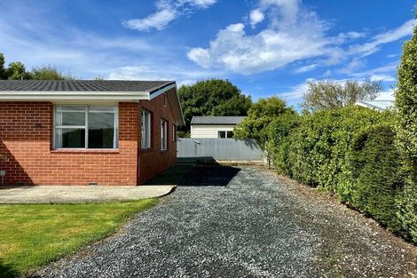 Photo of property in 9 Hamilton Street, Strathern, Invercargill, 9812