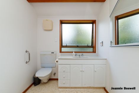 Photo of property in 43 Ihaka Street, Hokowhitu, Palmerston North, 4410