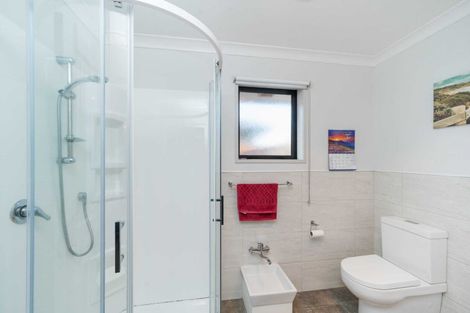 Photo of property in 3 Astelia Court, Milson, Palmerston North, 4414