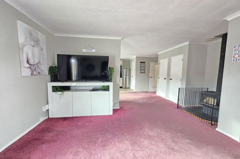 Photo of property in 21 Moonstone Grove, Birchville, Upper Hutt, 5018