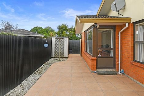 Photo of property in 152 Sawyers Arms Road, Northcote, Christchurch, 8052
