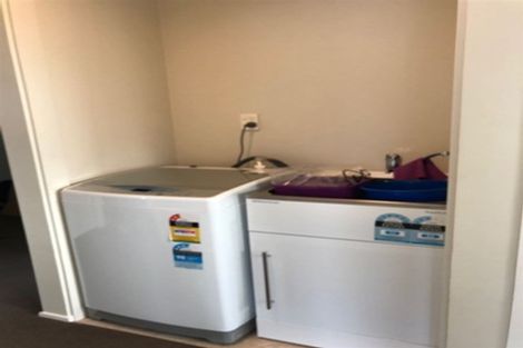 Photo of property in 32c Oranga Avenue, Onehunga, Auckland, 1061