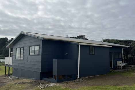 Photo of property in 11a Beach Road, Mokau, 4376