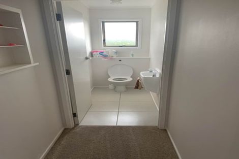 Photo of property in 19 Sartors Avenue, Northcross, Auckland, 0630