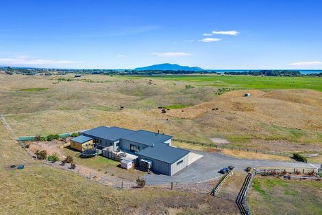 Photo of property in 174 Harakeke Road, Te Horo, Otaki, 5581