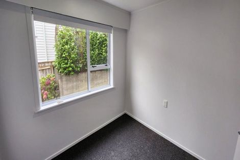 Photo of property in 21 Whakawhiti Street, Marfell, New Plymouth, 4310