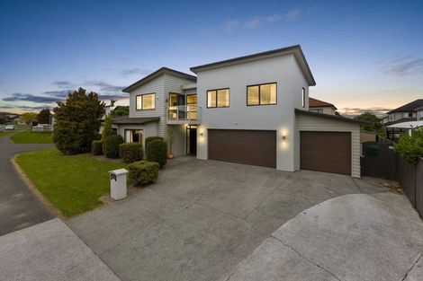 Photo of property in 28 Malahide Drive, Flat Bush, Auckland, 2019