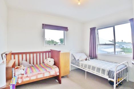 Photo of property in 3/57 Aroha Avenue, Sandringham, Auckland, 1025