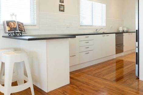 Photo of property in 89 Centennial Drive, Whitianga, 3510