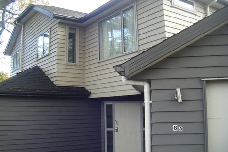 Photo of property in 8a The Rosebowl, Sunnyhills, Auckland, 2010