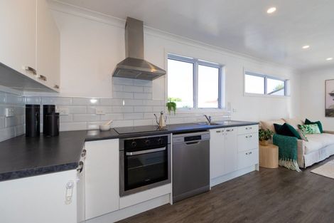 Photo of property in 39 Lipscombe Crescent, Havelock North, 4130