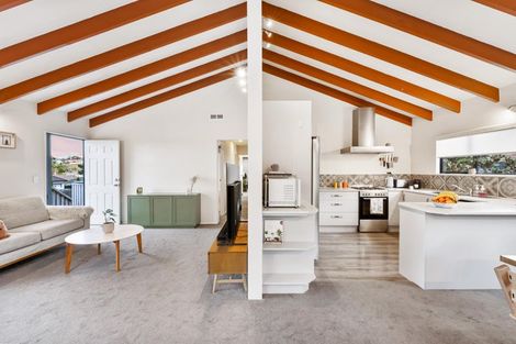 Photo of property in 25 Broadfield Street, Massey, Auckland, 0614