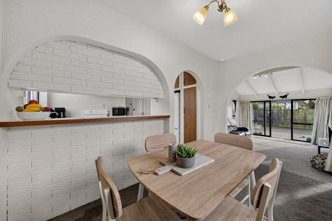 Photo of property in 2/44 Chipping Lane, Redwood, Christchurch, 8051