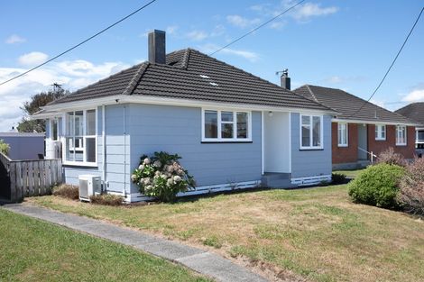 Photo of property in 16 Kittyhawk Row, Bulls, 4818