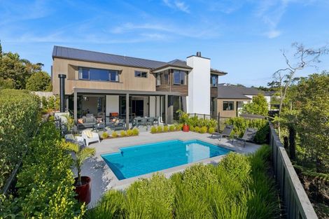 Photo of property in 29 Oscar Road, Greenhithe, Auckland, 0632