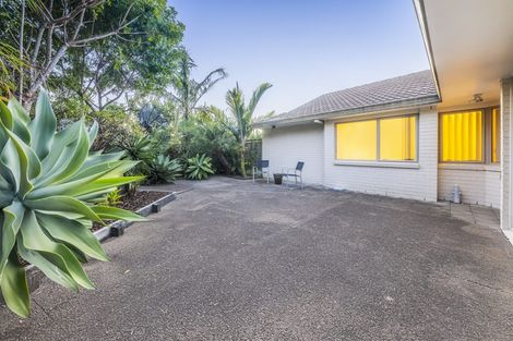 Photo of property in 6 Kilimanjaro Drive, Northpark, Auckland, 2013
