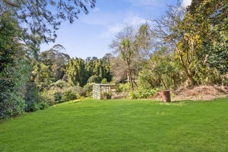 Photo of property in 110 Candia Road, Henderson Valley, Auckland, 0614