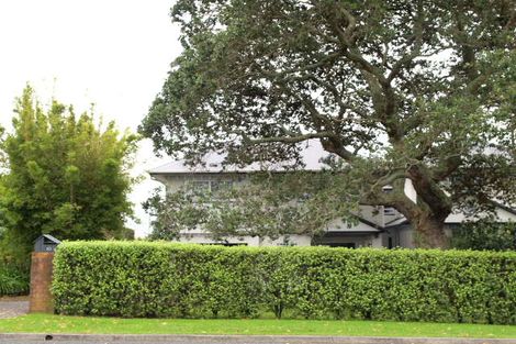 Photo of property in 10 Cockle Bay Road, Cockle Bay, Auckland, 2014