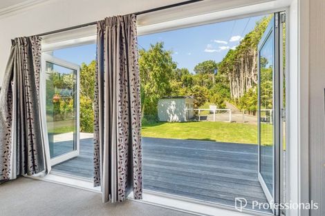 Photo of property in 13 Stratton Street, Normandale, Lower Hutt, 5010