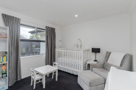 Photo of property in 17 Parawai Street, Marshland, Christchurch, 8083