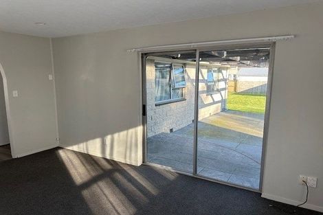 Photo of property in 82 Lowry Avenue, Redwood, Christchurch, 8051