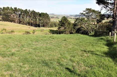 Photo of property in 181 Mangakura Road, Helensville, 0875