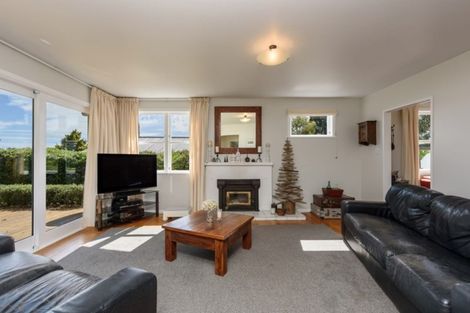 Photo of property in 30 Leinster Avenue, Raumati South, Paraparaumu, 5032