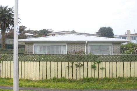 Photo of property in 12 Naumai Place, Spotswood, New Plymouth, 4310