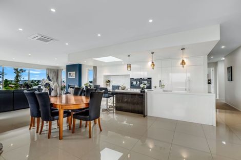 Photo of property in 28 Stace Hopper Drive, One Tree Point, 0118